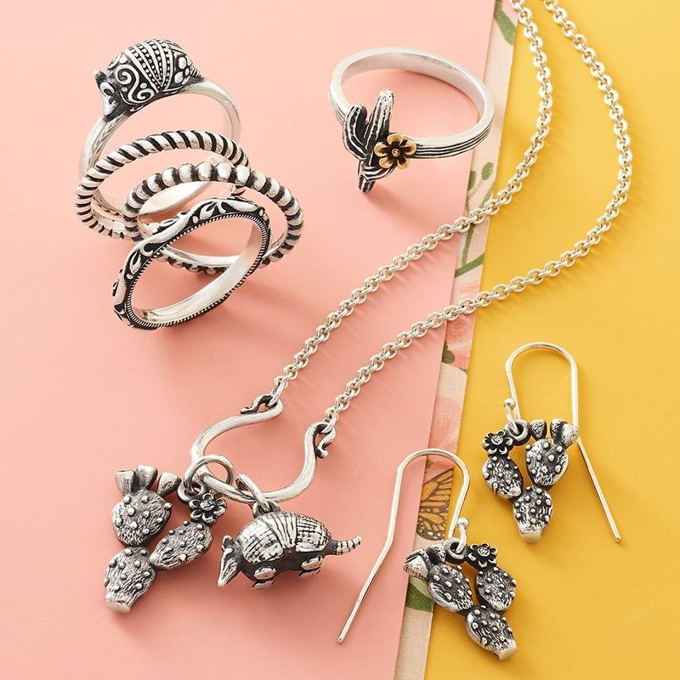 Rings, pendant, earrings