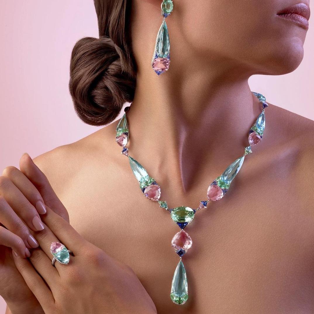 Ring, earrings, necklace
