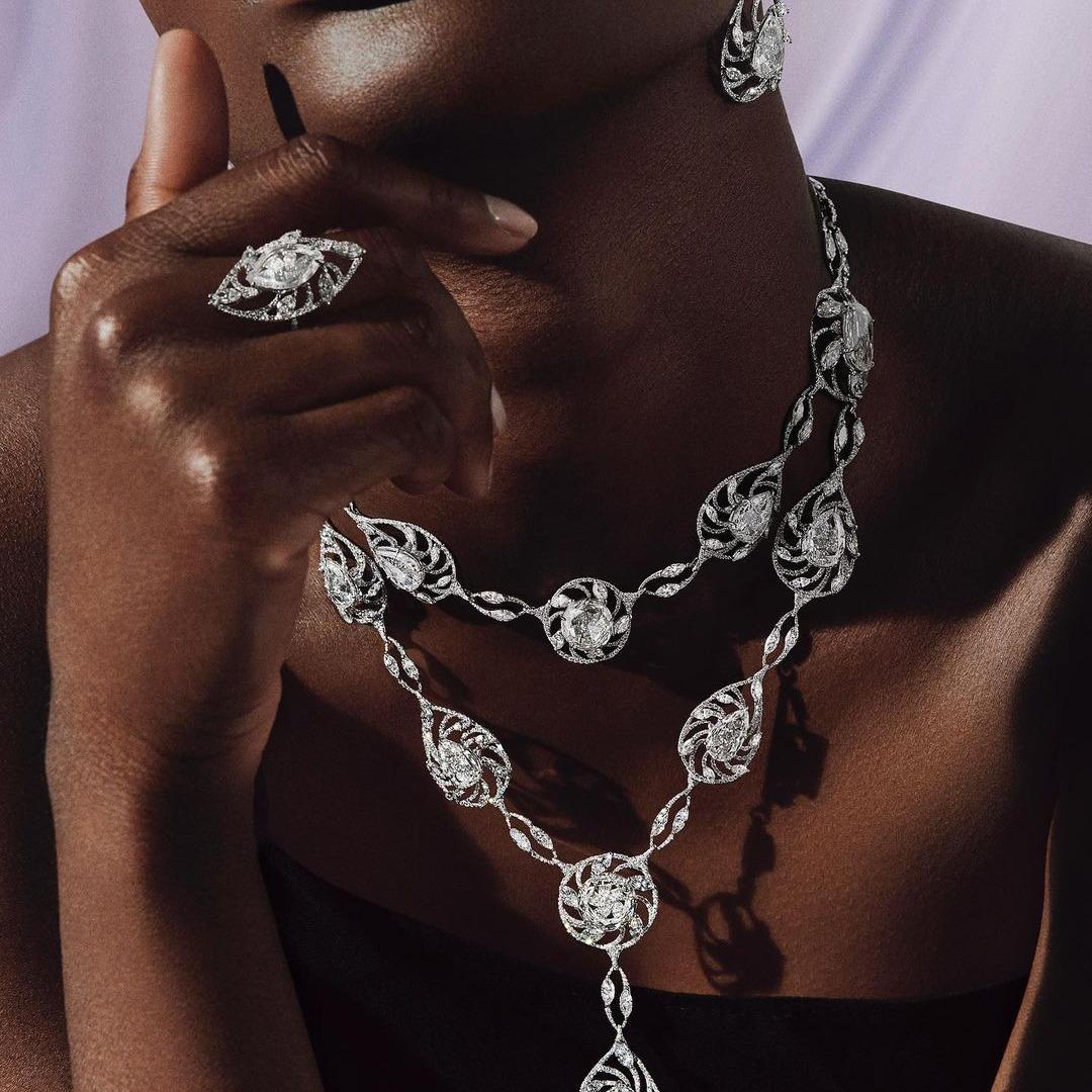 Ring, earrings, necklace